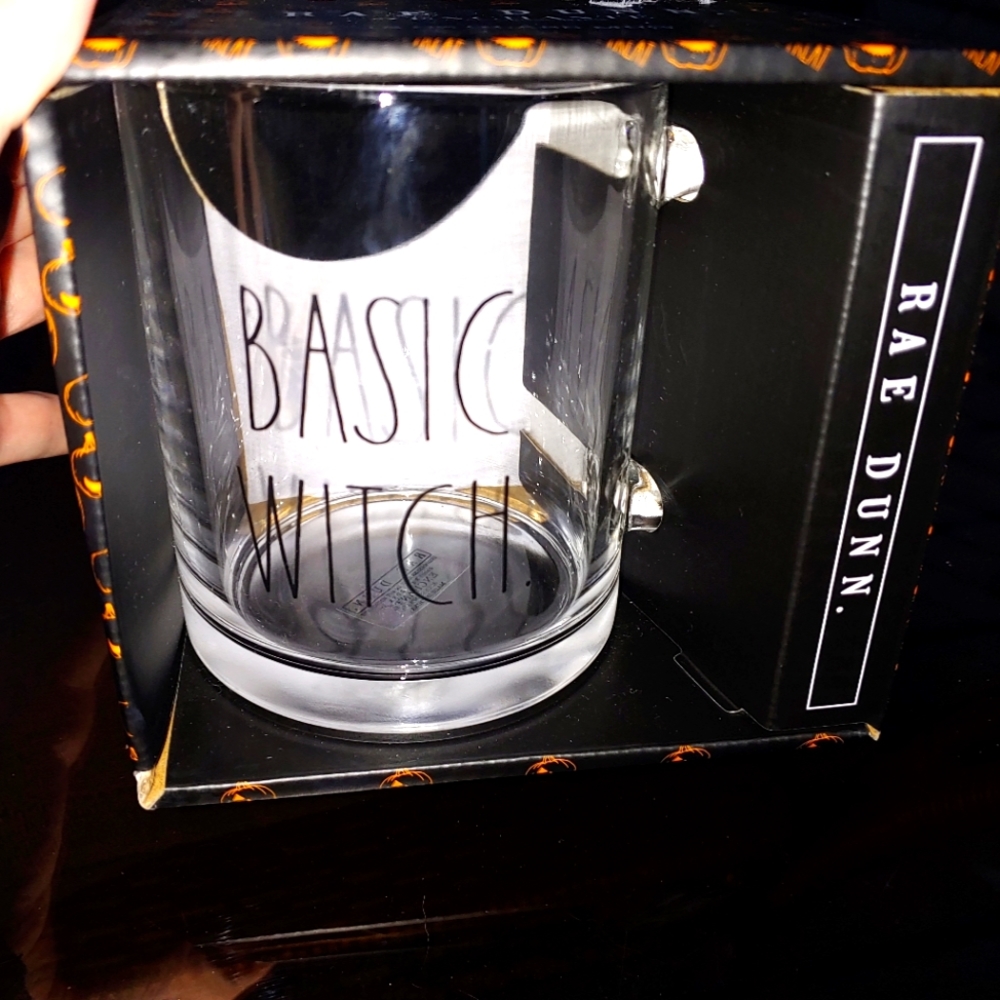 Rae Dunn Halloween BASIC WITCH 18 oz. glass Mug RARE